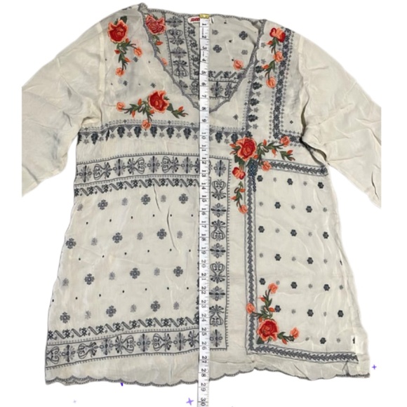 Johnny Was Floral Embroidered Top Size Medium - Picture 6 of 8